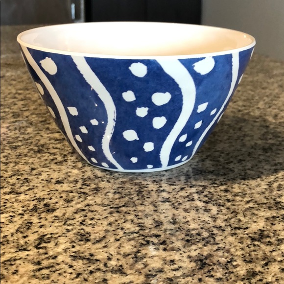 Crate & Barrel melamine bowls and plates - Picture 4 of 4